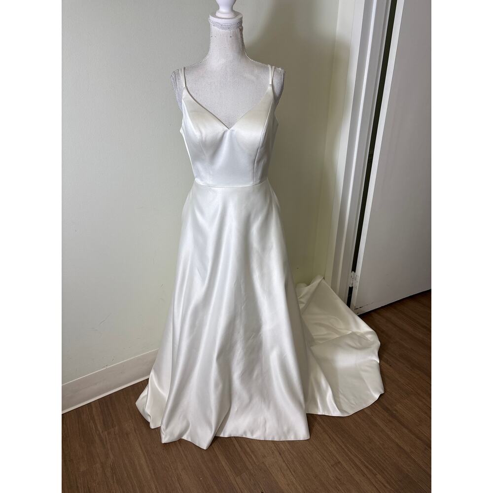 Elegant White Satin A-Line Wedding Dress with V-Neck